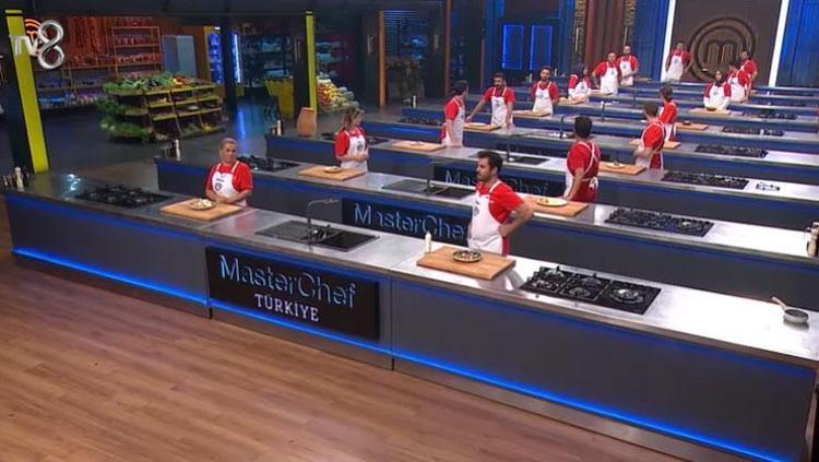 Masterchefte ödülün sahibi belli oldu Akın ve Kaanın tabakları değerlendirilmedi