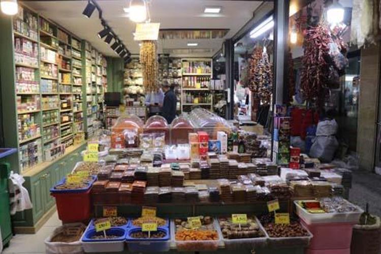 Ihlamurun paketi 50 TL ama o şekilde içince zehre dönüşüyor Meğer yıllardır yanlış içiyormuşuz, hırıl hırıl öksürüğü kesmek için böyle tüketin