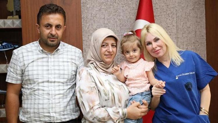 Rahim nakliyle dünyaya geldi, şimdi 2 yaşında Mucize bebek 2. doğum gününü kutladı