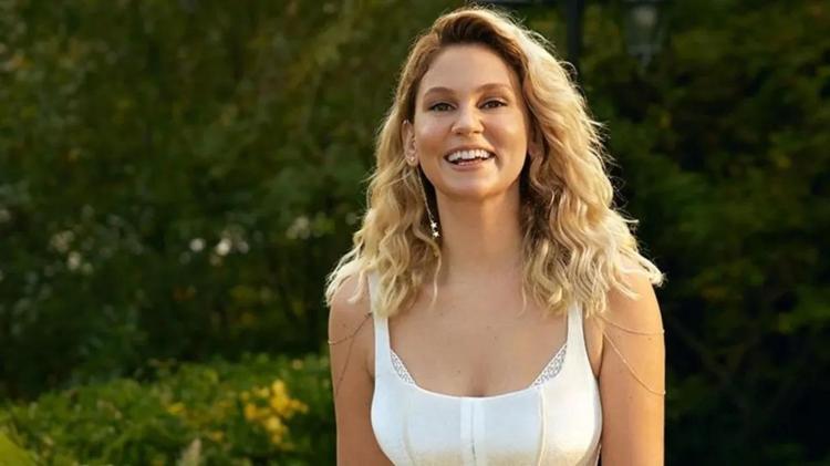 Nur Sürerden Farah Zeynep Abdullaha sert yanıt: Densiz