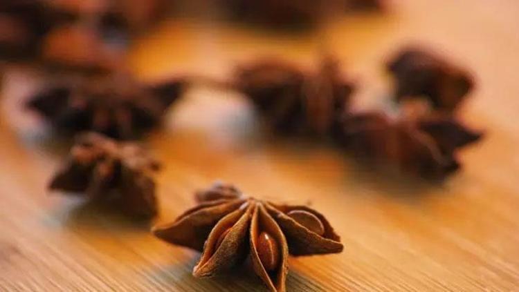 Çayını demleyip bardak bardak için Güçlü bağışıklığın anahtarı: Bağırsakların içini dip köşe temizliyor