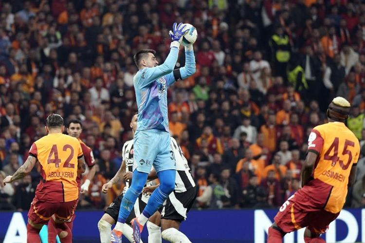 Galatasaray, Beşiktaş geçti Zirvede farkı açtı