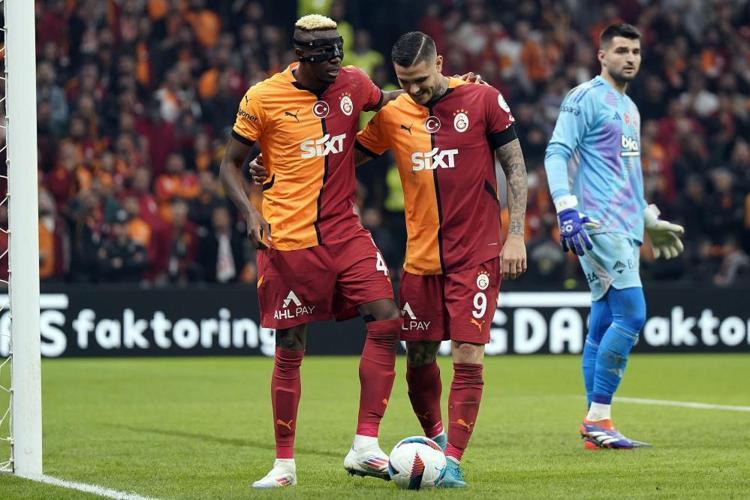 Galatasaray, Beşiktaş geçti Zirvede farkı açtı