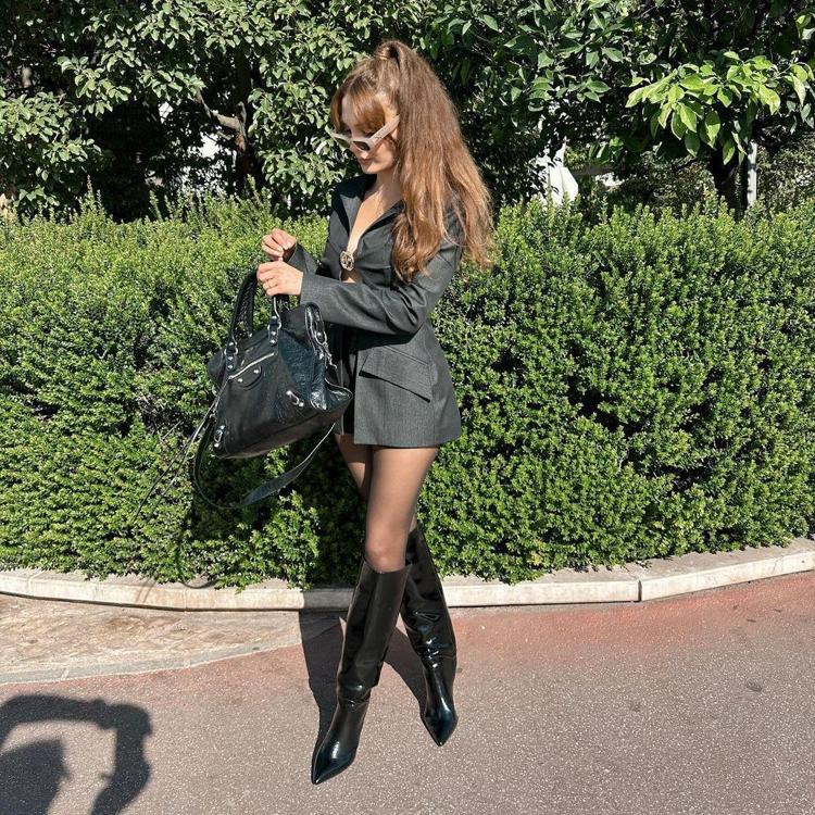 Ebru Şahinin Cannes tarzı