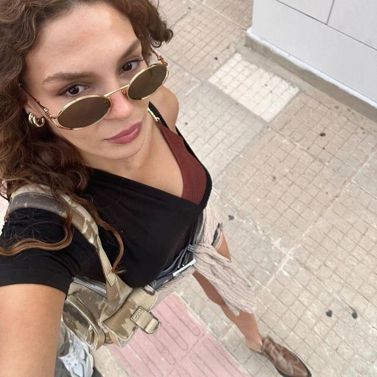 Ebru Şahinin Cannes tarzı