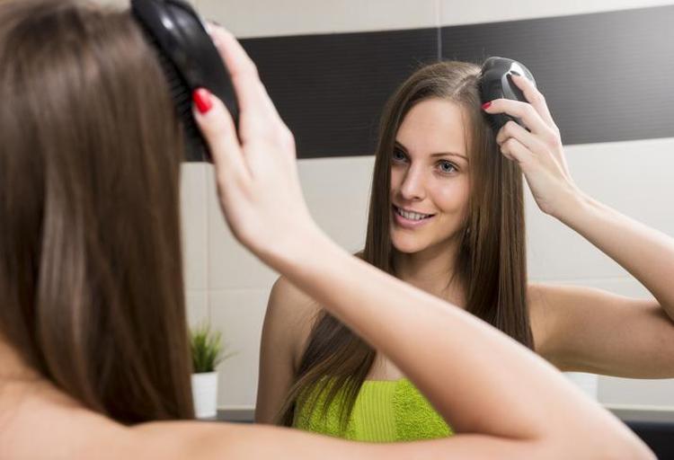 SAÇLARIN BEYAZLIĞI NASIL GEÇER