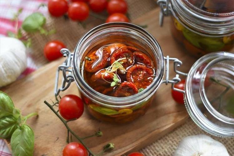 Her sabah kahvaltı sofrasında ama kıymeti bilinmiyor: Metabolizmayı anında hızlandırıp hipertansiyona son veriyor