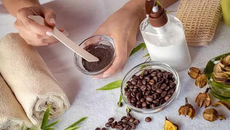 TÜRK KAHVESİNİN CİLT ÜZERİNDEKİ ETKİSİ