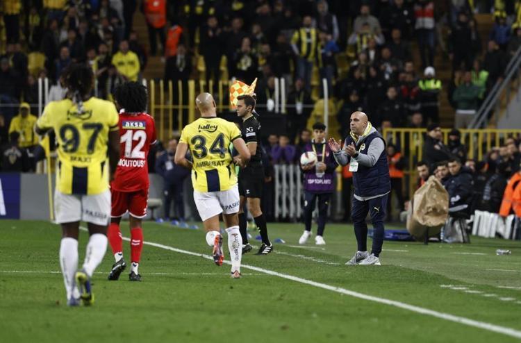 Çağlar Söyüncü devam edemedi