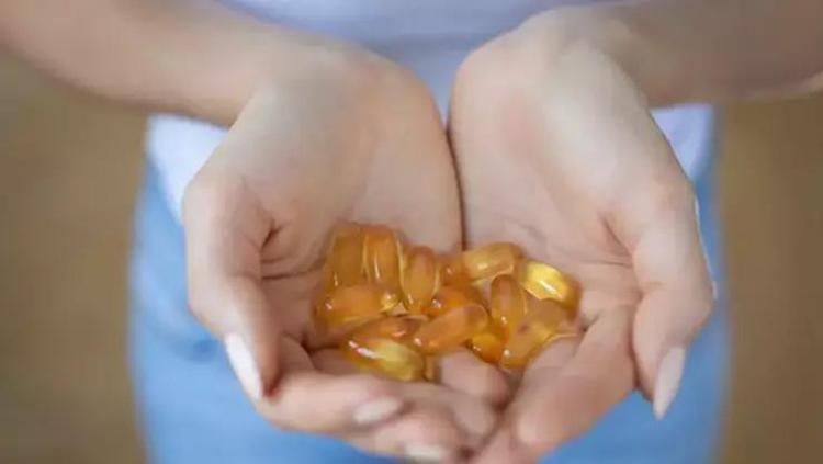SAĞLIKLI YAĞLAR: BALIK YAĞININ METABOLİZMA ÜZERİNDEKİ ETKİSİ