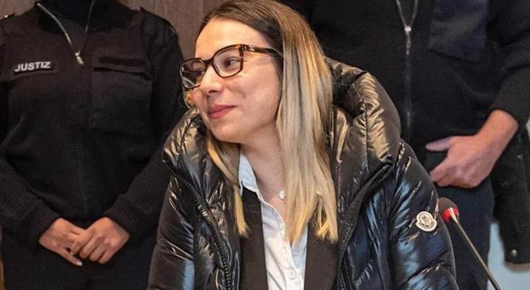 8 milyon Euro’luk vurgun yapmıştı Yasemin’in ‘montu’ gündem oldu