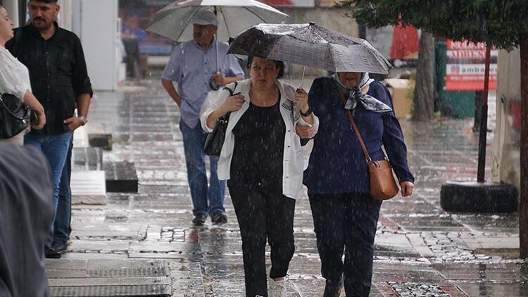 3 şehir için sarı alarm Kuvvetli yağış ve fırtına yolda