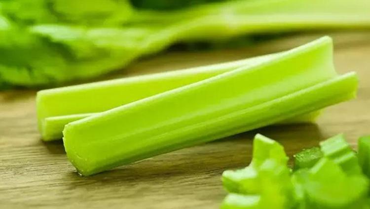 SU İÇERİĞİYLE DETOKS EĞİLİMİ