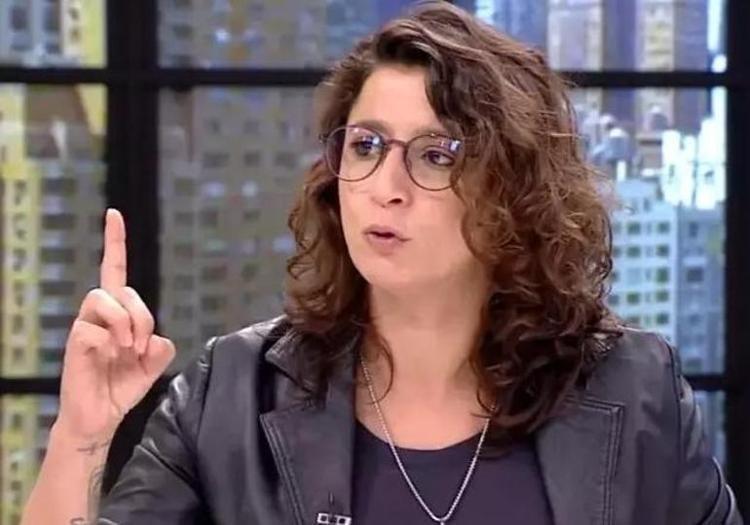 Metin Akpınarın kızı Duygu Nebioğlu: Babamın bu kadar kötü olduğunu bilmiyordum