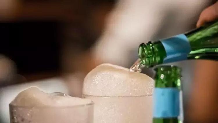 SİNDİRİMİ DESTEKLEYEN İÇECEK: MADEN SUYU