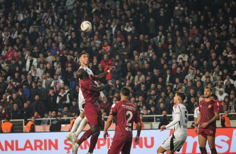 Beşiktaşta galibiyet hasreti 5 maça çıktı