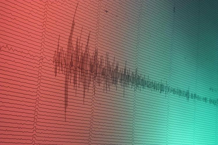 DÜN GECE NEREDE, KAÇ BÜYÜKLÜĞÜNDE DEPREM OLDU