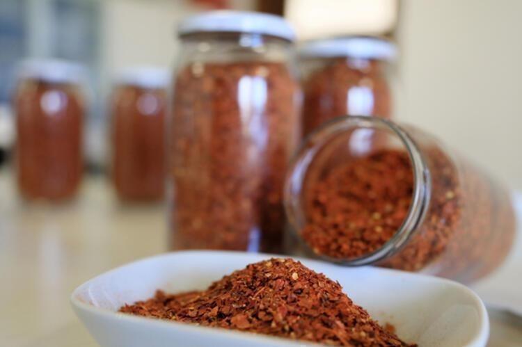 Tıkalı damarları anında genişletiyor, metabolizma hızını yüzde 100e çıkartıyor Demir, magnezyum, potasyum deposu, iltihabın kökünü kurutuyor