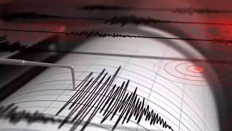 Dün gece İstanbul’da, Ankara’da, İzmir’de deprem mi oldu 6 Aralık dün gece nerede, kaç büyüklüğünde deprem oldu