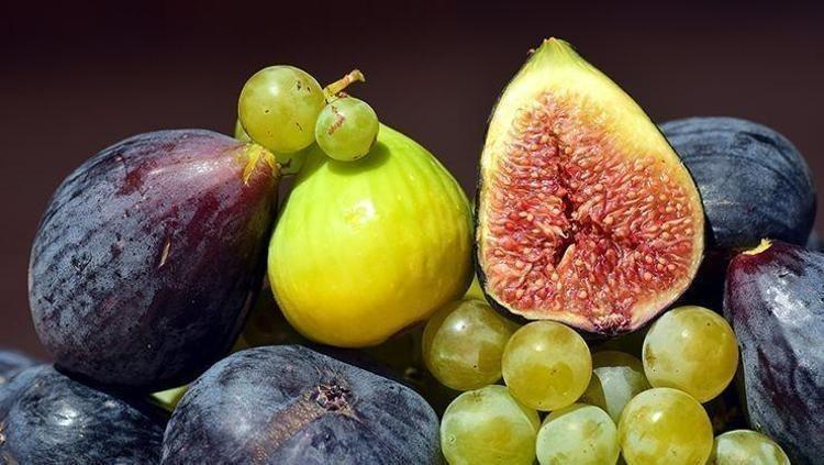 SİYAH İNCİRİN BESİN DEĞERLERİ (100 GRAMI İÇİN)