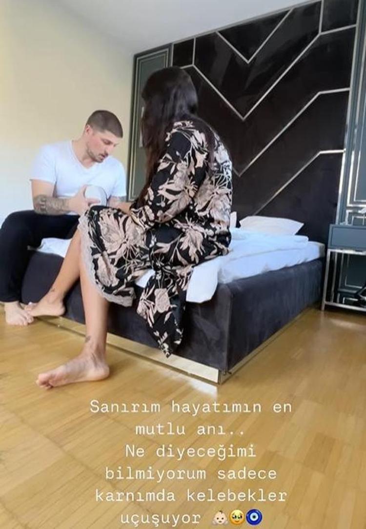 BEBEK GELİYOR