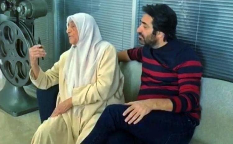 Mahsun Kırmızıgül annesi için mevlit okuttu Bir isim dikkat çekti