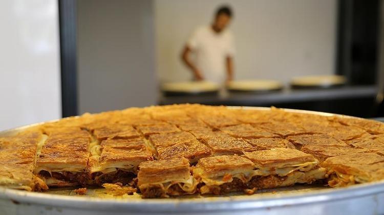 40 yıllık börekçinin börek tarifi Yumuşacık börek nasıl yapılır Evde çıtır çıtır bayatlamayan böreğin püf noktaları