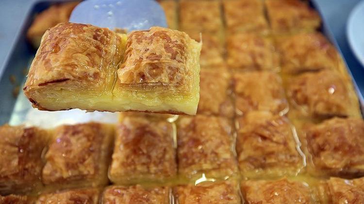 40 yıllık börekçinin börek tarifi Yumuşacık börek nasıl yapılır Evde çıtır çıtır bayatlamayan böreğin püf noktaları