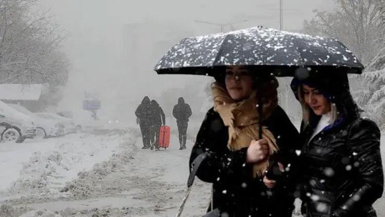 Meteoroloji uyardı: Cuma günü kar geliyor Yarın için İstanbulda alarm verildi