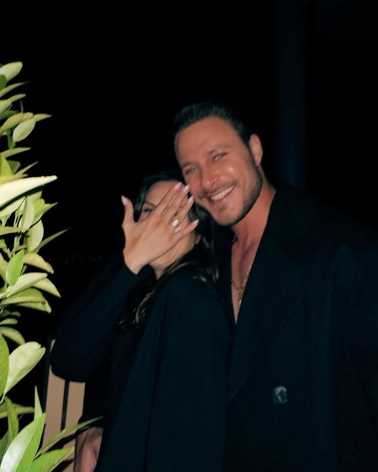 EVLİLİK TEKLİFİ ETMİŞTİ