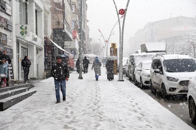 SİLİVRİ, ÇATALCA VE ARNAVUTKÖYDE KAR YAĞIŞI BEKLENİYOR