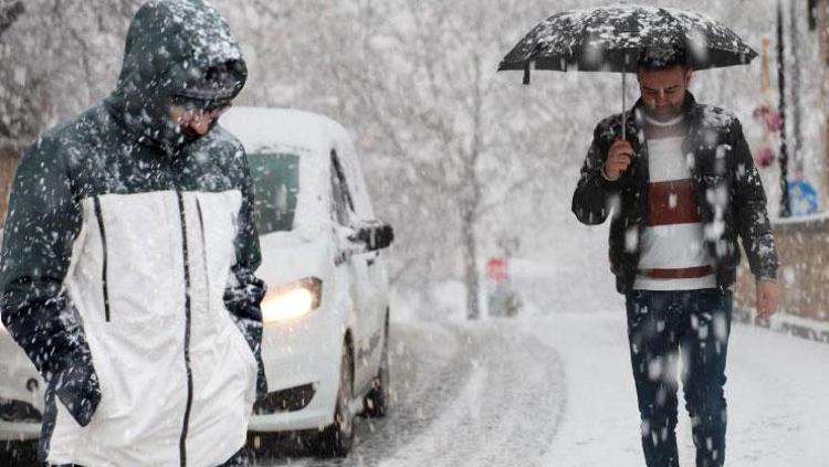 Lapa lapa kar yağışı, kuvvetli fırtına ve sağanak yağış geliyor Meteoroloji çığ düşmesi ve buzlanmaya karşı uyardı