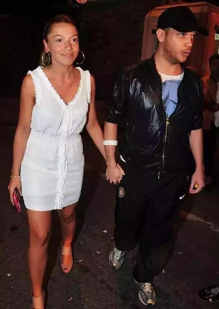 HADİSE - SİNAN AKÇIL