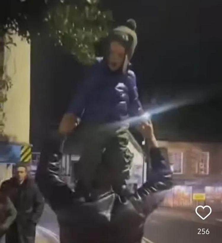 Kıvanç Tatlıtuğun son paylaşımı sosyal medyayı yıktı geçti Öyle bir baba ki...