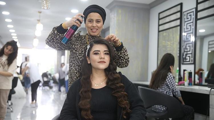 BUGÜN BERBERLER VE KUAFÖRLER AÇIK MI