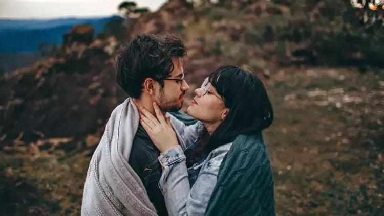 SEVGİLİYE ETKİLEYİCİ GÜNAYDIN MESAJLARI 2025 || Romantik, duygusal günaydın mesajları