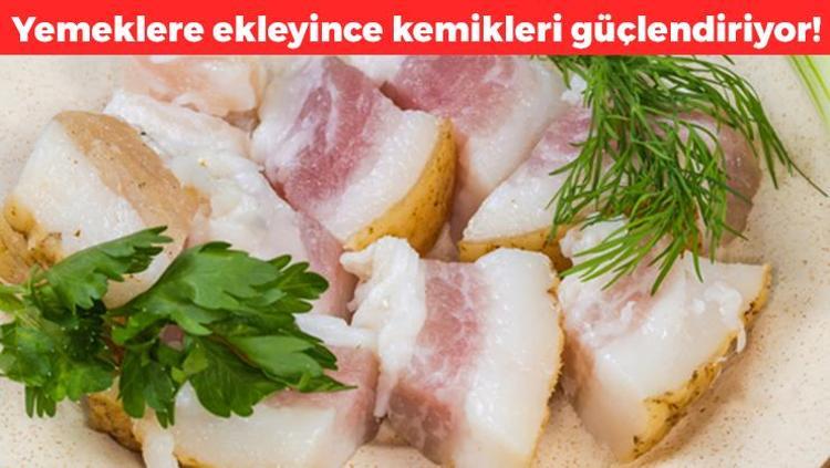 Felç riskini azaltıyor Çorba ve yemeklerin içine ekleyin: 1 parçası kemikleri ve damarları bomba gibi yapıyor