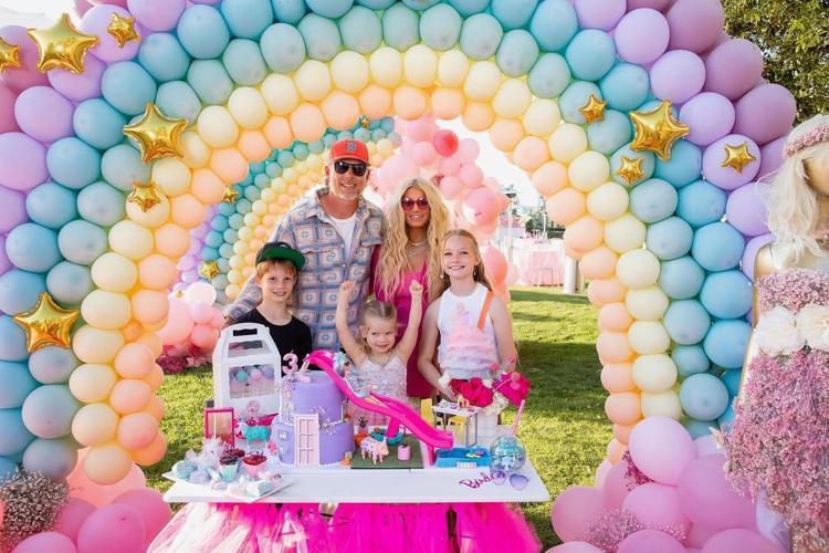 Jessica Simpson ve Eric Johnsonın 10 yıllık evliliği sona erdi Büyük aşkta hüsran...