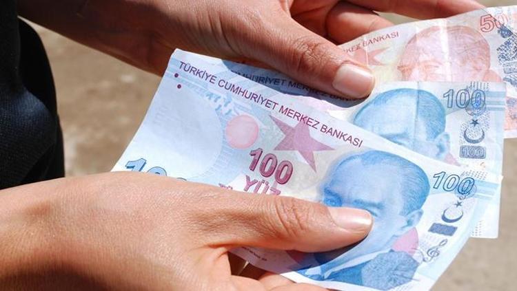 Emekli bayram ikramiyesi var mı Emekli bayram ikramiyesi ne kadar, kaç TL olacak Ramazan bayramı emekli ikramiyesi ödemeleri gündeme geldi
