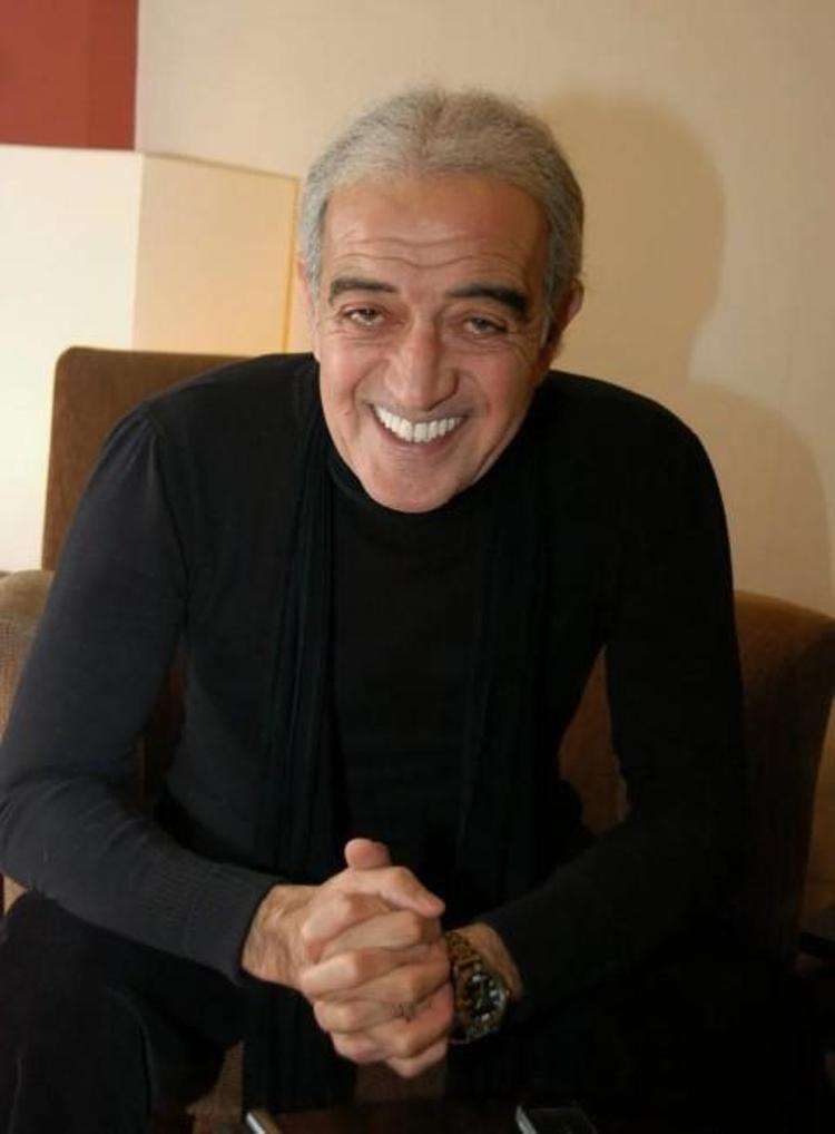 2 AMELİYAT OLDU