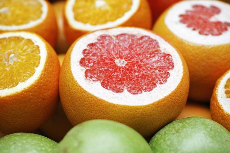Dondurulduğu an vitamini sıfırlanıyor Portakal, greyfurt ve mandalinayı böyle tüketmek gerekiyormuş