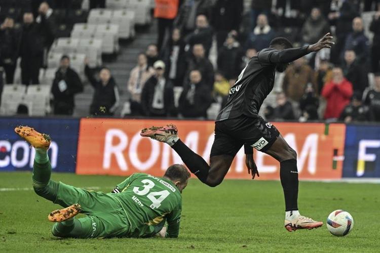 Beşiktaş Samsunspor maçında gol sesi çıkmadı Kartal evinde kazanamadı