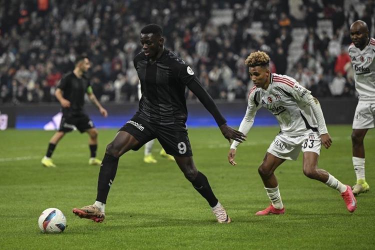 Beşiktaş Samsunspor maçında gol sesi çıkmadı Kartal evinde kazanamadı