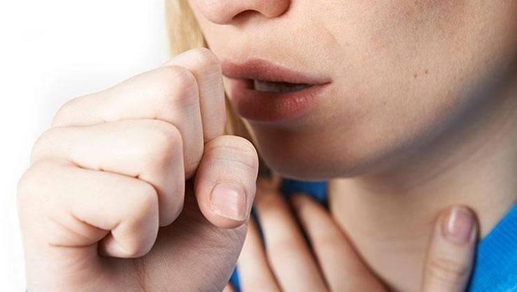 Doğal öksürük şurubu tarifi: 5 malzeme ile hazırlanıyor, 1 kaşığı göğsü pamuk gibi yapıyor Öksürük, balgam ve hırıltıyı bıçak gibi kesiyor Boğazdaki mikrobun da kökünü kazıyor