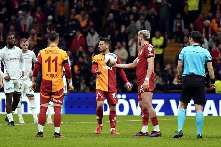 Galatasaray Konyaspor maçında 3 puan tek golle geldi