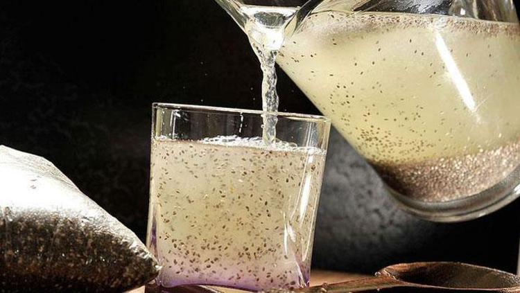Chia tohumunu yıllarca yanlış yemişiz Metabolizmayı makine gibi çalıştırıyor: Kemik ve kasları taş gibi yapıyor, kabızlık derdini bitiriyor