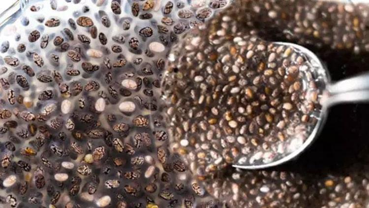 Chia tohumunu yıllarca yanlış yemişiz Metabolizmayı makine gibi çalıştırıyor: Kemik ve kasları taş gibi yapıyor, kabızlık derdini bitiriyor