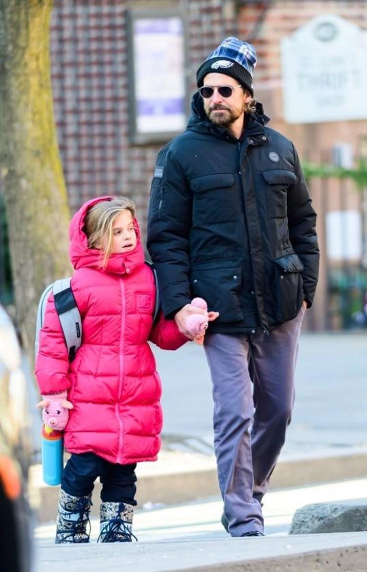 Bradley Cooper küçük kızından bir an olsun ayrılmıyor Geç alıştığı babalık en büyük mutluluğu oldu