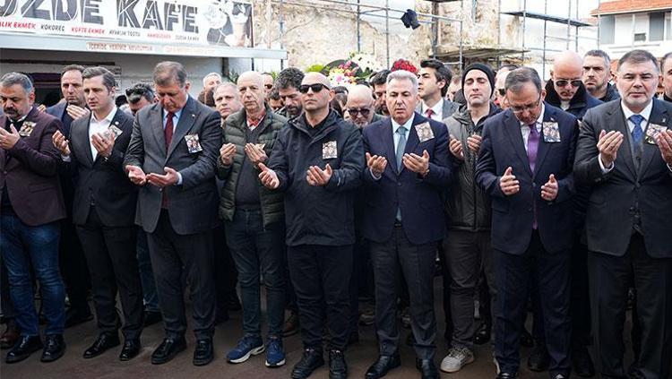 Boludaki yangında karısını ve kızını kaybetti... Ben oğlumla çıktım, onlar kaldı Sanki otel özel bir tabut