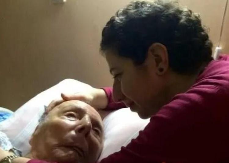 Yeşilçam’ın unutulmaz isimlerinden Münir Özkul’un hiç bilinmeyen oğlu Ferdi ortaya çıktı Bakın ne iş yapıyor